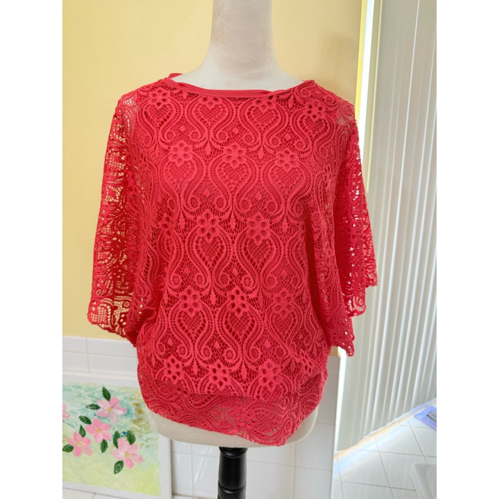 Women's db established 1962 Top Size M Red Lace